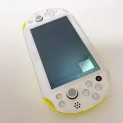 PlayStation Vita ライムグリーン/ホワイト PCH-2000