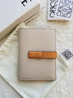 LOEWE ロエベ バーティカル ウォレット ミディアム 2つ折り財布