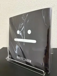 ビューティフルシャドー　グラニフ　ステッカーホルダー　ノベルティ