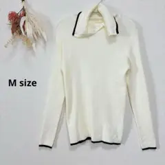 タートルネックニット　M ボタン　リブ編み 長袖　薄手　セーター　アイボリー