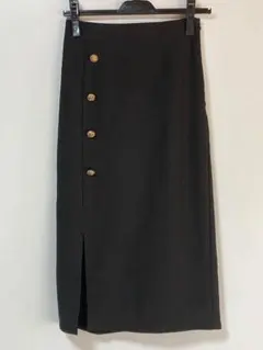 JULIA BOUTIQUE ゴールドボタンデザインタイトニットスカート