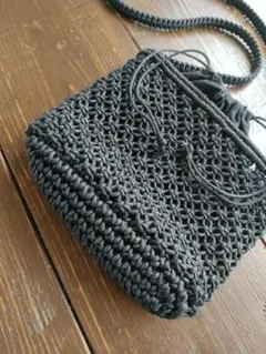 ★ホーンプリーズ　黒　サコッシュポシェット美品