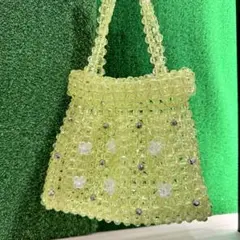 Item thumbnail for item aa25f4e2-ce5d-4a29-bd1f-c0d8db93f6cc