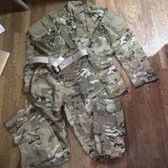 エアクルー迷彩戦闘服上下