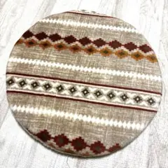 ニトリ　円形クッション　チェアパッド　ネイティブ柄