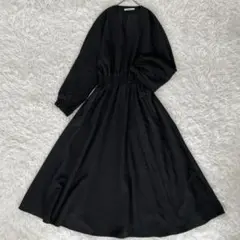 PREZEL【サイズ M相当】マキシ丈　ワンピース　Vネック　フレア　ブラック