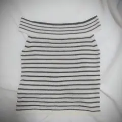 オフショルダー白黒ストライプニットタンクトップ
