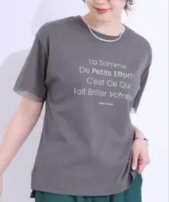 お袖チュールで差をつける ロゴプリントTシャツ
