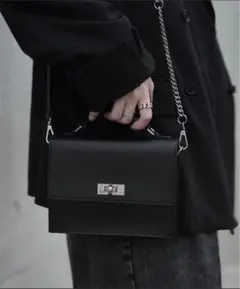 Item thumbnail for item ab4828bb-8a3a-426b-a158-4b6007d9dca4