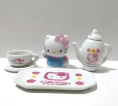 ハローキティ　ミニチュアティーセット　陶器