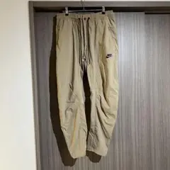 NIKE XL ベージュパンツ
