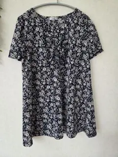 お買い得TWO；C　カットソー　ブラウス　フリル花柄ミセス　日本製　M