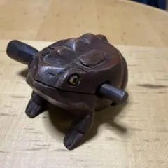 カエル　置物・楽器