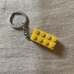 LEGOレゴ　ブロックキーホルダー　黄色　イニシャルR刻印入り