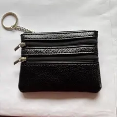 小銭入れ　黒　シンプルデザイン