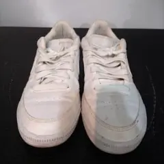 VMPD7-61-13 NIKE ホワイト スニーカー 23cm