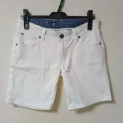 リーバイス　ホワイト ハーフパンツ