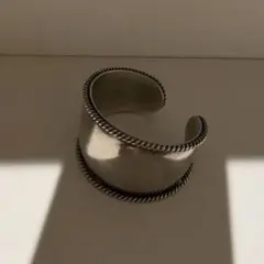soierie ソワリー ツイストバングル 真鍮