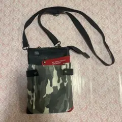 【美品】迷彩柄 スマホショルダーバッグ、ポーチ、サコッシュ　ユニセックス