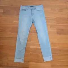 UNIQLO スキニーデニム 27 ライトブルー