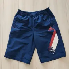 adidas ネイビー ハーフパンツ 140