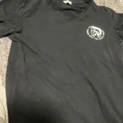 DEISEL黒 Vネック Tシャツ 胸元ロゴ