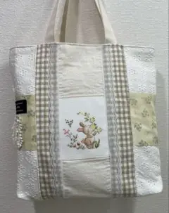 ヴェロニクさんクロスステッチ刺繍つき&すずらんレース生地にフリルつきトートバック