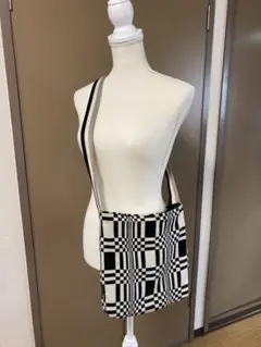 ヨハンナグリセン　ショルダーバッグ