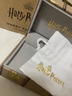 ハリー・ポッター コレクション 死の秘宝ピアス ポーチ付き
