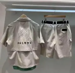 MALBON ホワイトショートスリーブシャツとショートパンツセット
