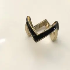 ブラック&ゴールドギザギザ指輪