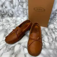 トッズ TOD'S ドライビングシューズ ローファー イタリア製 23.5相当