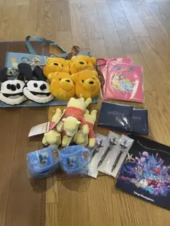 【新品】ディズニーグッズ総額2万円　ポシェット