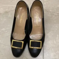 フェラガモパンプス