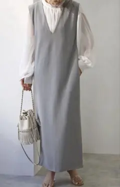 【新品】(Ｖグ)Bonjour Sagan Ｖネックノースリワンピース