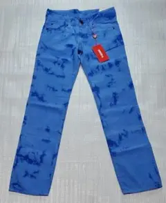 Item thumbnail for item 741797f4-ed63-4f27-b053-aa51e96c2cc6