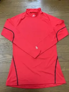 adidas TECHFIT レッド 長袖シャツ O