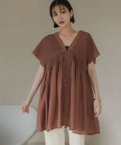 ローリーズファーム　シャーリングチュニックフレンチスリーブ