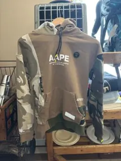 AAPE カモフラージュパーカー