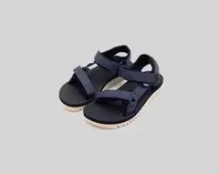 teva universal trail -blue berr 23cm