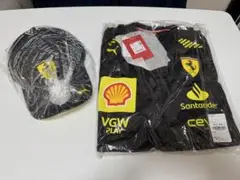 Ferrariカーボンブラックキャップポロシャツセット