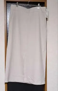 GU スリットナロースカートZ 3XL ナチュラル