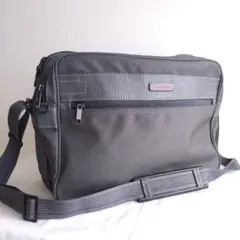 【美品】Samsoniteショルダーバック ビジネス グレー A4 ソフトケース
