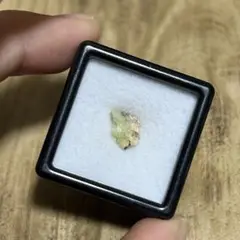 f12.フォスフォフィライト 燐葉石 原石 天然石 鉱物標本