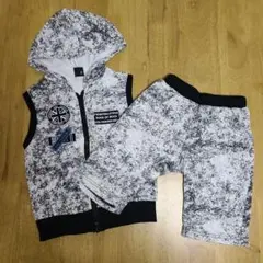 RADCUSTOMキッズ フード付きベストとショートパンツセットサイズ120