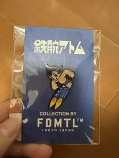 パソナアトムピンバッジ