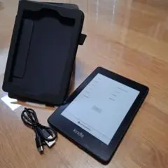 Kindle Paperwhite 第10世代 8GB 広告なし　カバー付