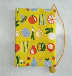 文庫本布のブックカバー　野菜