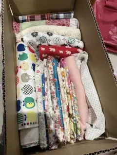 生地はぎれセット さまざまなデザインと色