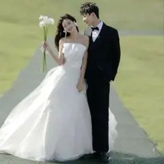 大人気❤️プリンセスラインウェディングドレス　結婚式　レース仕様　前撮り最適